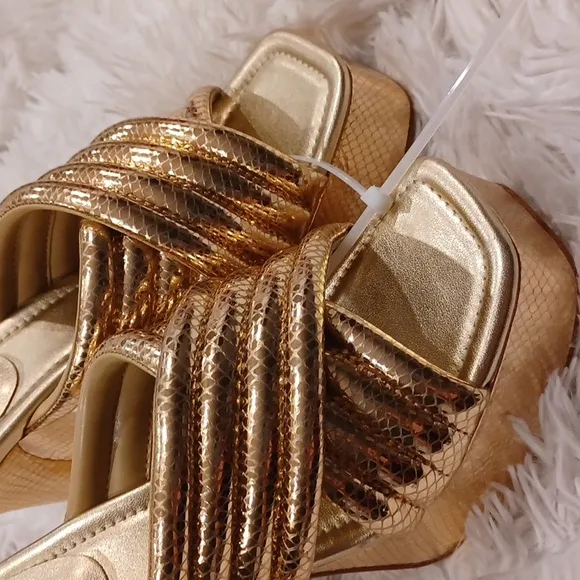 Michael Kors Womens Portia Gold Quilted Leather Platform Sandals Shoes NEW