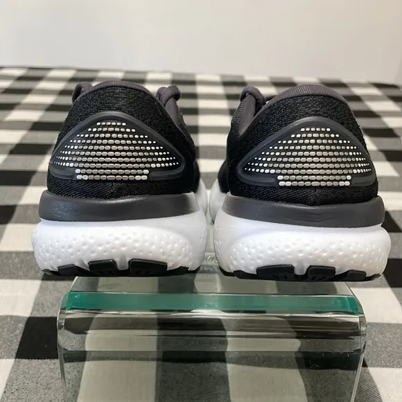 Mint Brooks Ghost 16 Running Shoes Women's 9 Black Gray White Walking Breathable
