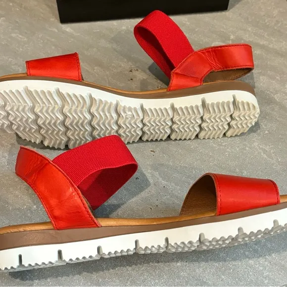 Miz Mooz SHAN Women’s Size 40 US 9.5 Red Strappy Leather Sandals