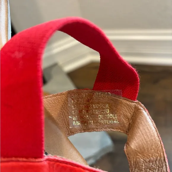Miz Mooz SHAN Women’s Size 40 US 9.5 Red Strappy Leather Sandals