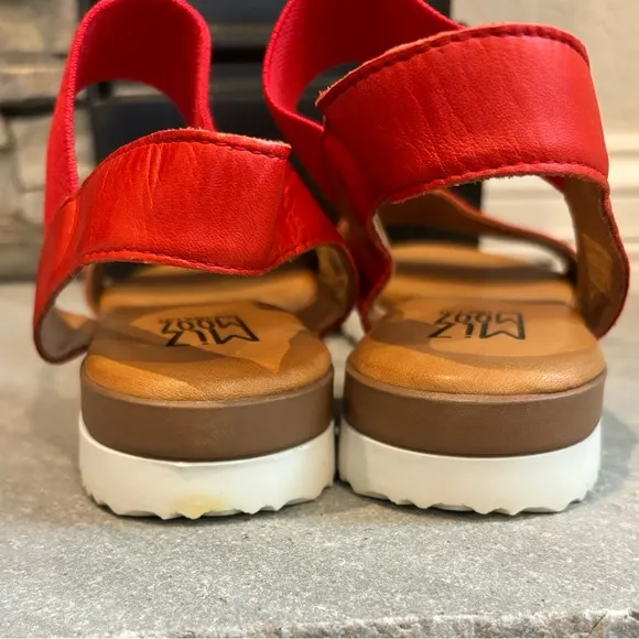 Miz Mooz SHAN Women’s Size 40 US 9.5 Red Strappy Leather Sandals