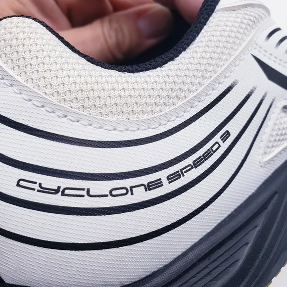 Mizuno Cyclone Speed 3 Women’s Size 9 Volleyball Shoes White Black Gum Soles