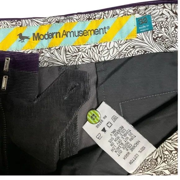 Modern Amusement Men’s Dress pants Size 32