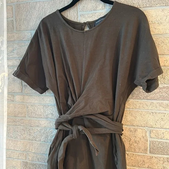modern citizen mckenna tie waist Cotton midi dress side slit olive green Small