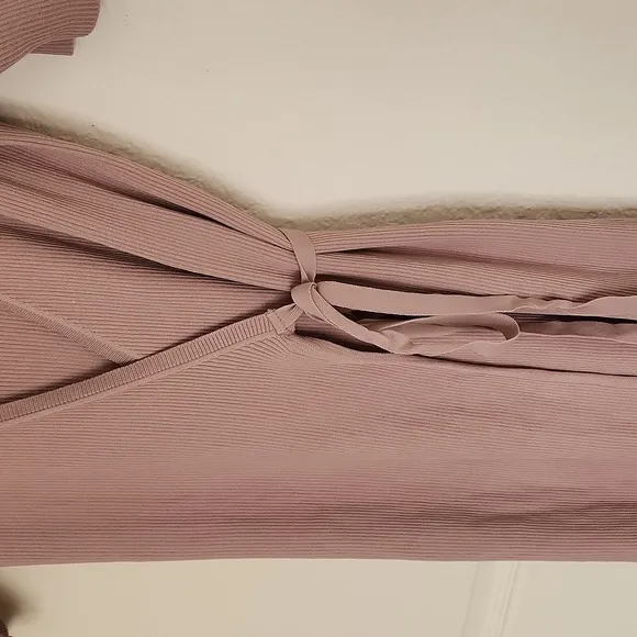 Modern Citizen Short Sleeved Pink Wrap Dress Sz Small