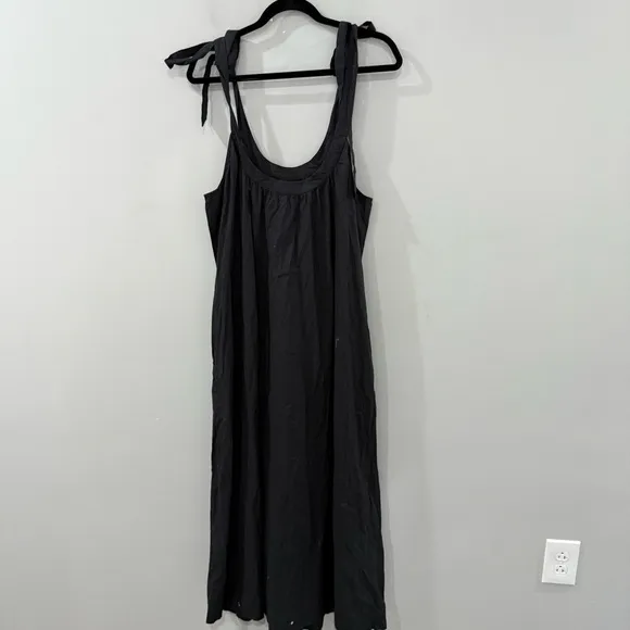 Modern Citizens Dress Cotton Midi Strap Tie in Black