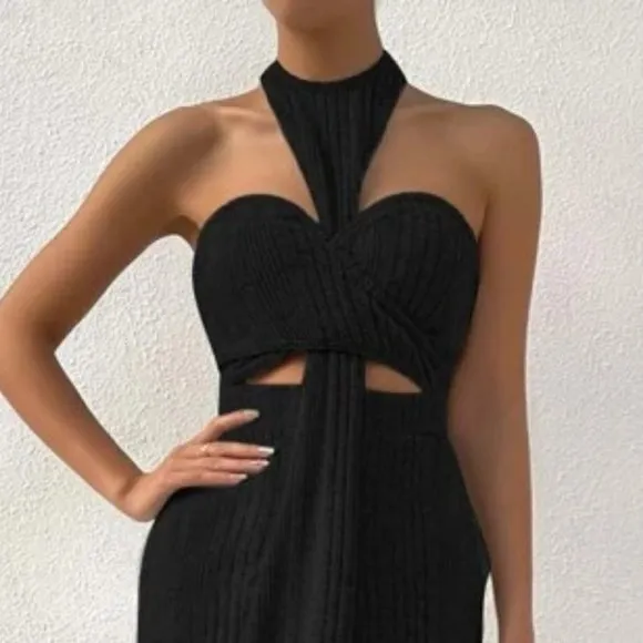 Modern Cut Out waist Backless Halter Maxi Dress BLACK