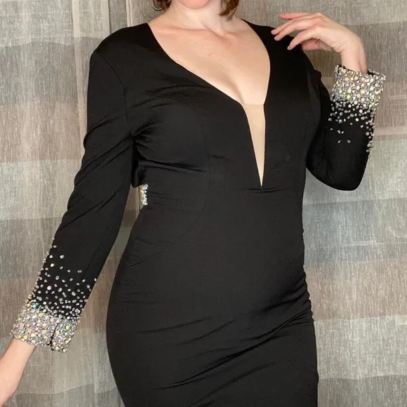 Modern Hannah S Style S 27183 Black Beaded Backless Cocktail Dress, Size 12.