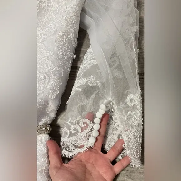Modern JJ's House Women’s Mermaid Lace White Wedding Dress Size 16 W