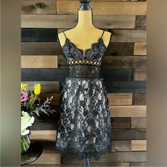 Modern Victoria’s Secret Black Lace Floral Slip Dress Lingerie Size Small