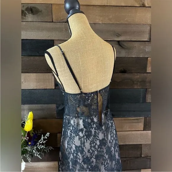 Modern Victoria’s Secret Black Lace Floral Slip Dress Lingerie Size Small