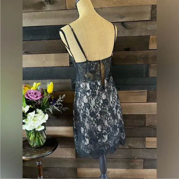 Modern Victoria’s Secret Black Lace Floral Slip Dress Lingerie Size Small