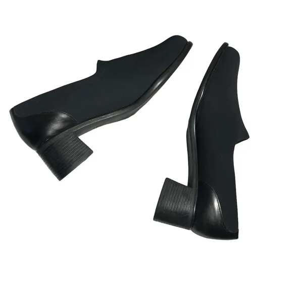 Munro Traveler Black Stretch Fabric size 7.5