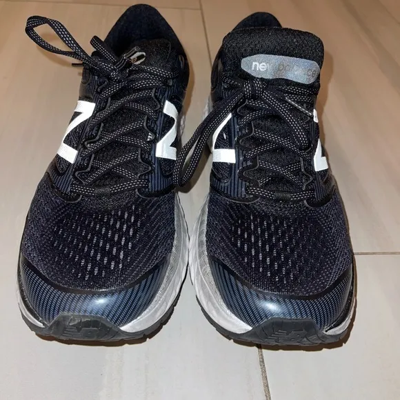 My New Balance comfortable gym used shoes size 10 (black color)