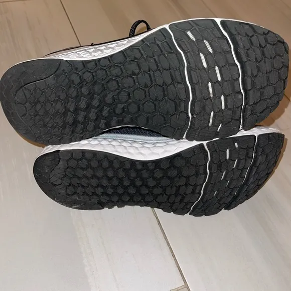 My New Balance comfortable gym used shoes size 10 (black color)