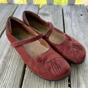 Naot Taramoa Mary Jane Shoes Queens Wine Nubuck Red Suede Leather Womens EU 42
