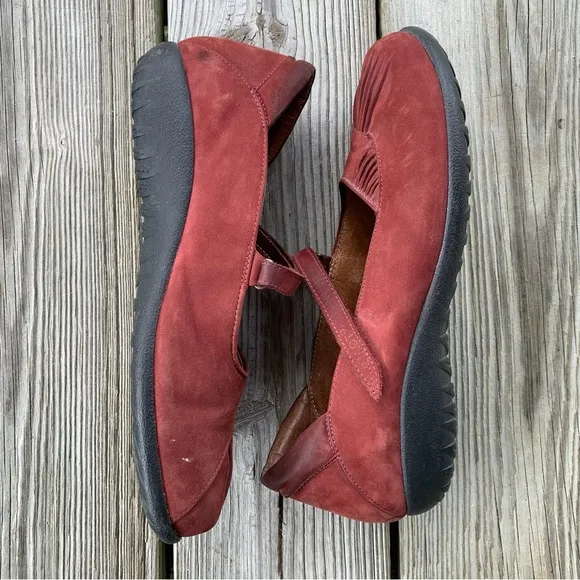 Naot Taramoa Mary Jane Shoes Queens Wine Nubuck Red Suede Leather Womens EU 42