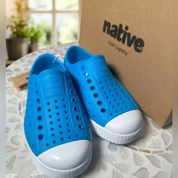 Native Jefferson Shoe Water Shoe Sneaker Vivid Blue Size C10 NEW In Box UNISEX