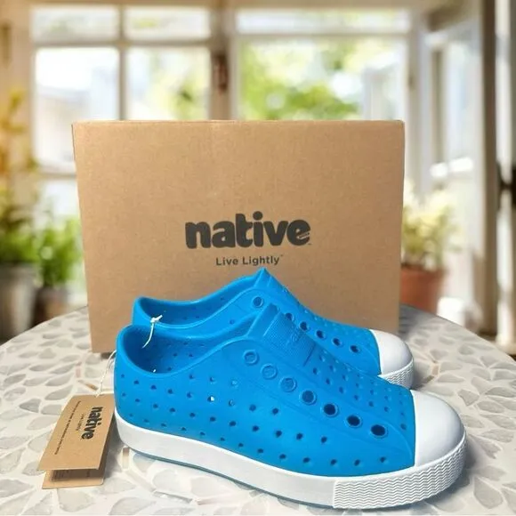 Native Jefferson Shoe Water Shoe Sneaker Vivid Blue Size C10 NEW In Box UNISEX
