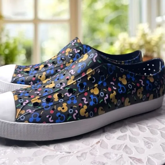 NATIVE SHOES JEFFERSON DISNEY PARKS MICKEY MOUSE WATER SHOES MEN’S 11 WOMENS 12