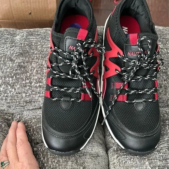 Nautica Backwoods Men’s Sz 8.5 Low Hiker Sneakers Shoes NEW