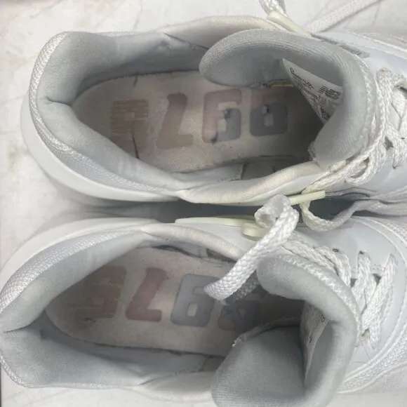 New Balance 997 White &amp; Gray ABZORB Running Shoes Mens Size 5.5 Sneakers