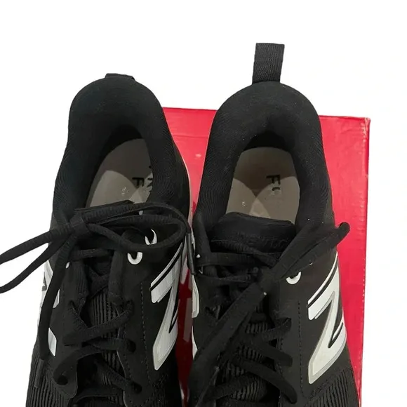 New Balance Fresh Foam Velo V3 Softball Shoes