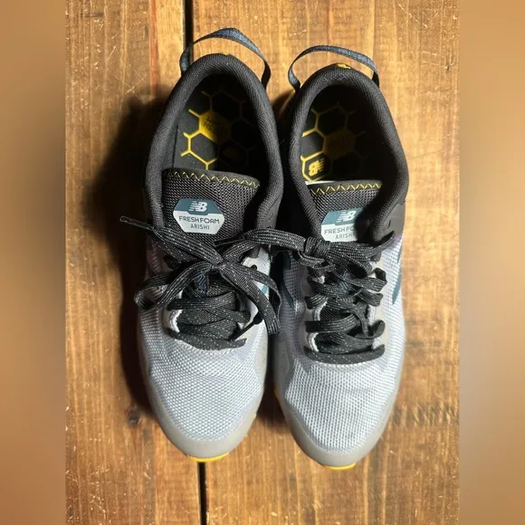New Balance Gray and Black Athletic Shoes with Breathable Mesh