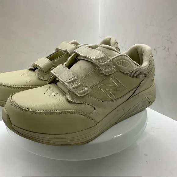 New Balance Hook &amp; Loop Leather Bone walking shoes size 10.5
