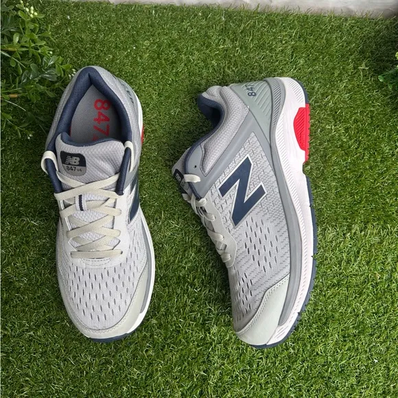 New Balance MEN 847 V4 WALKINGSHOE Silver (Silver Mink/Gunmetal)$150 Sz 10.5D