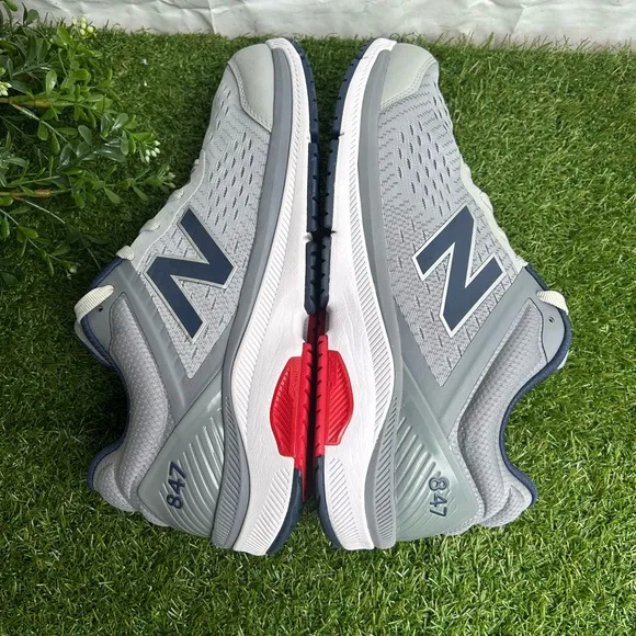 New Balance MEN 847 V4 WALKINGSHOE Silver (Silver Mink/Gunmetal)$150 Sz 10.5D
