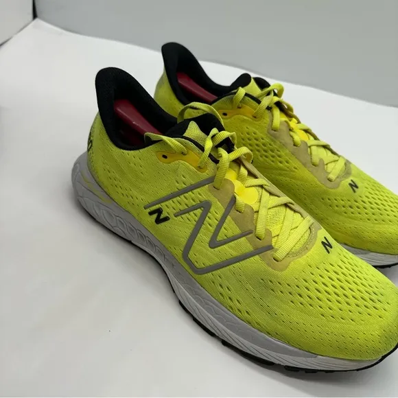New Balance Mens 10.5 Fresh Foam X 880 V13 Running Shoes Sneakers Neon Yellow