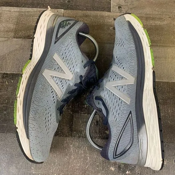 New Balance Men’s Size 11.5 Sneakers 880v9 Athletic Shoes Grey Comfort Running