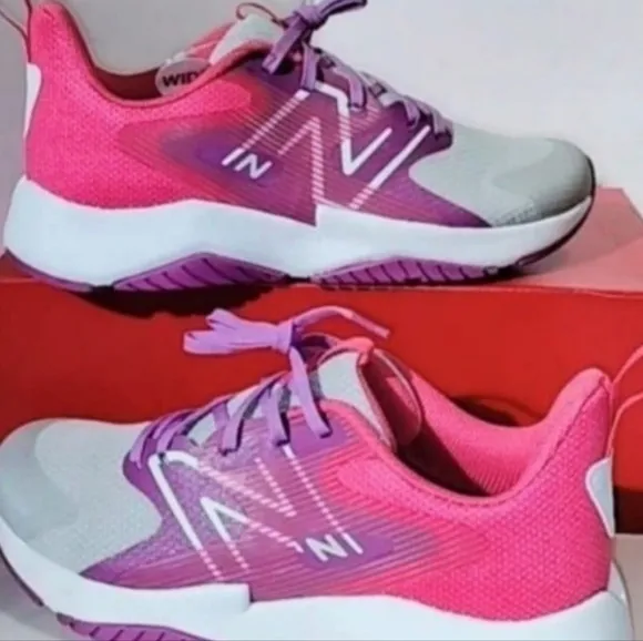 New Balance Rave Run 2 Shoes, Girl Big 7Y WIDE Large (Women 8.5) New With Box