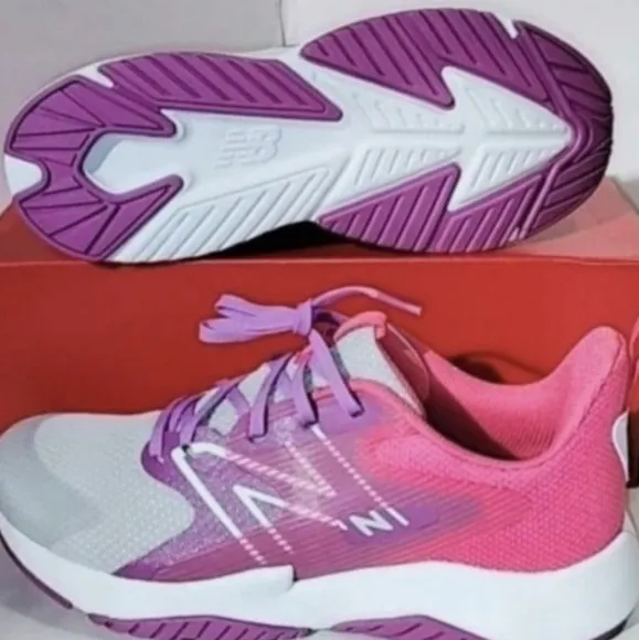 New Balance Rave Run 2 Shoes, Girl Big 7Y WIDE Large (Women 8.5) New With Box