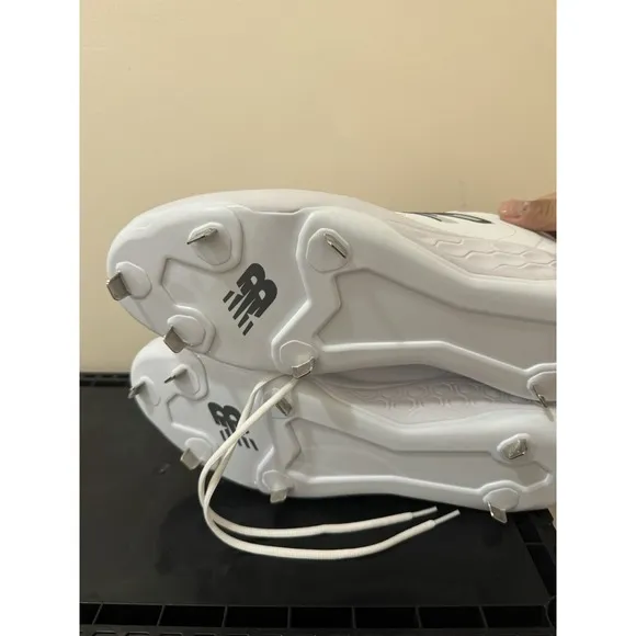 New Balance Shoes Mens 17 Fresh Foam 3000v6 Baseball Cleat White Spikes L3000TW6