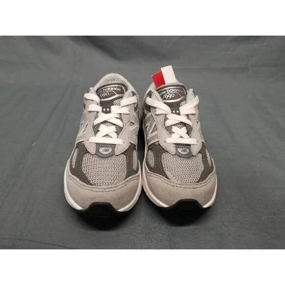 New Balance Toddler's 990 V6 (TD) Sneakers Lace Up Gray Size 6 NEW IN BOX!