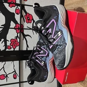 New Balance Two WXY v3 Sneakers Shoes Size 9.5 NWT