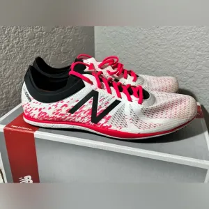 New Balance Women’s Track Shoes with spikes white and pink Size 9 LD5000