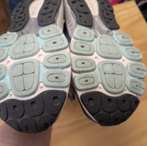 New Balance Women`s W940 Lead Running Shoes Size 10.5