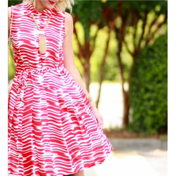New Cabi Brushstroke Pleated Midi Dress Red White Modern #281 Size Small