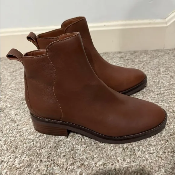 NEW! Cole Haan Sequoia Leather River Chelsea Bootie Boot - Size 6