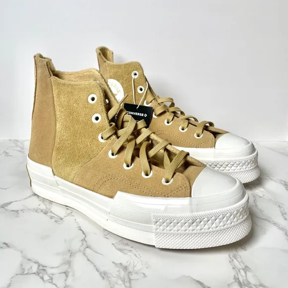 New Converse Chuck Taylor Platform Classic Sneakers