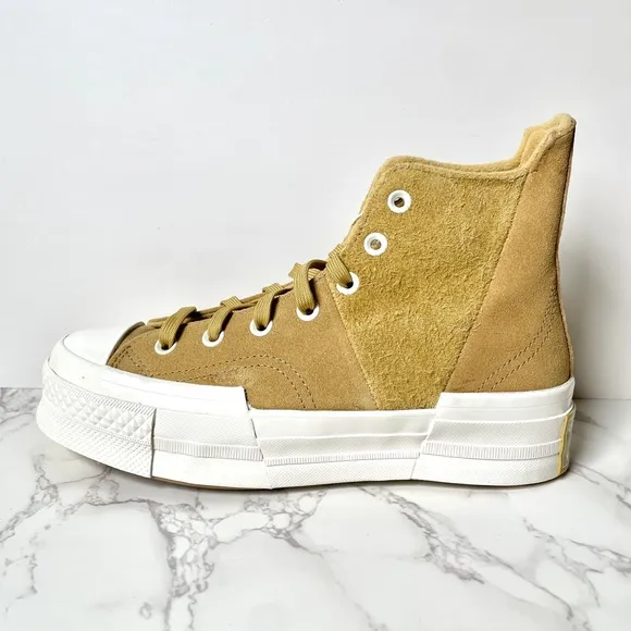 New Converse Chuck Taylor Platform Classic Sneakers