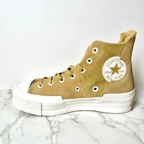 New Converse Chuck Taylor Platform Classic Sneakers