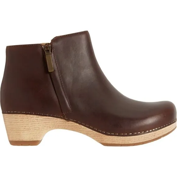 NEW Dansko women Lizanne Side-Zip Heeled Booties - Leather tan 253