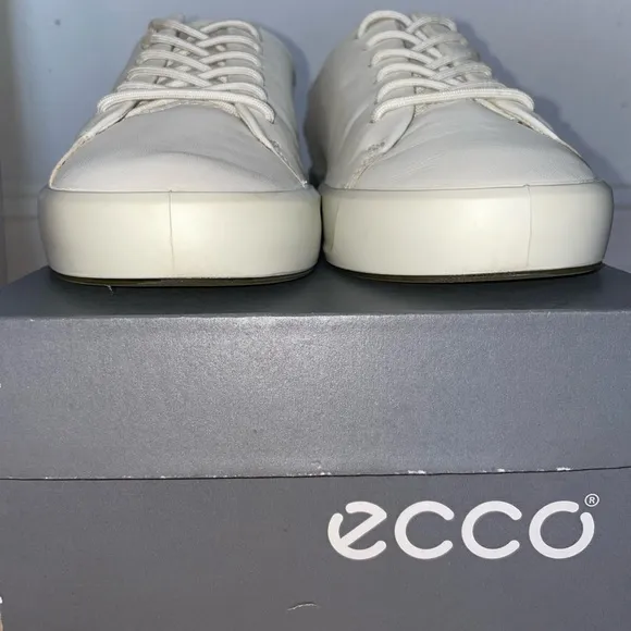 NEW ECCO Soft 8 Comfort 100% Leather Sneaker, Shadow White Off White Size 9, NIB