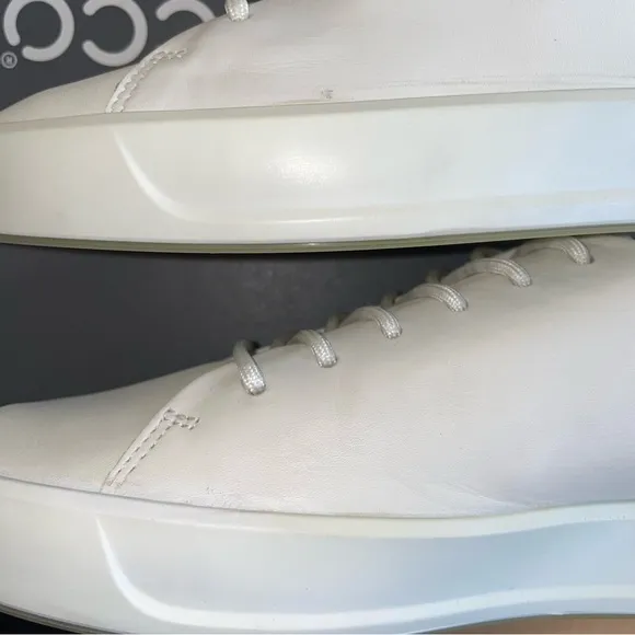 NEW ECCO Soft 8 Comfort 100% Leather Sneaker, Shadow White Off White Size 9, NIB
