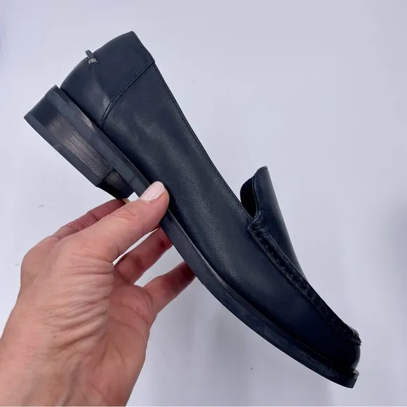 NEW Everlane Black Leather The Modern Loafer in Size 8