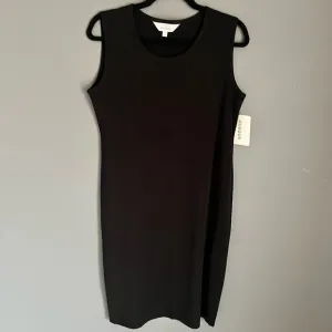 New Exclusively Misook Size M Classic Black Knit Tank Shift Sheath Midi Dress